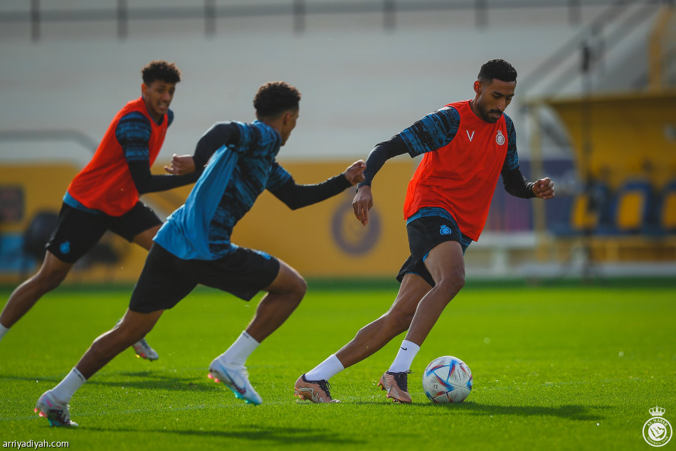 النصر يفتح ملف الوحدة