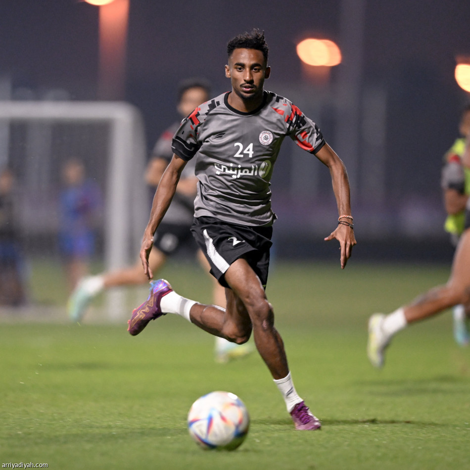 فهد المولد يلتحق بمعسكر الشباب