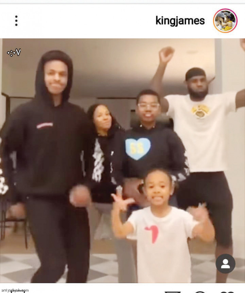 الغناء والرقص.. 
ترفيه جديد في حسابات اللاعبين