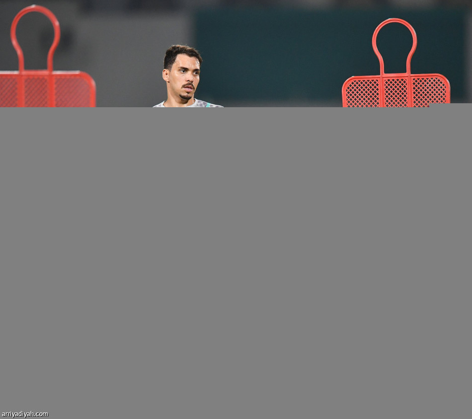 الأهلي.. هاسي يجتمع بالثلاثي الجديد