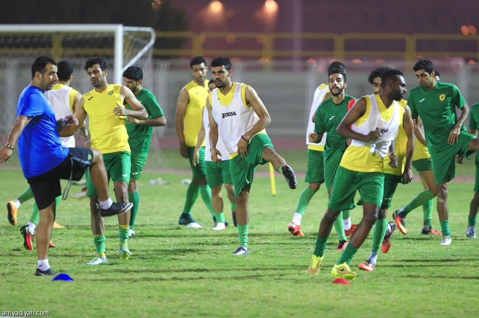 الخليج يلاقي الجيل ودياً في الراكة والإدارة واللاعبين يزورون غفوري
