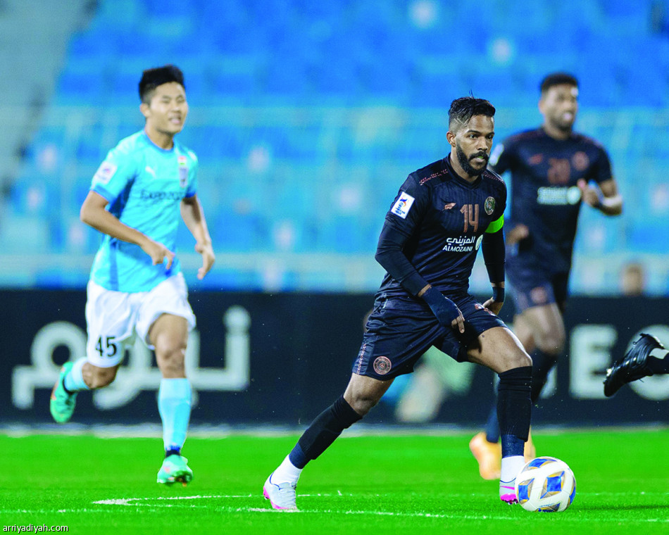 بثلاثية هتان..
11 «هاتريك» سعوديّا في الأبطال