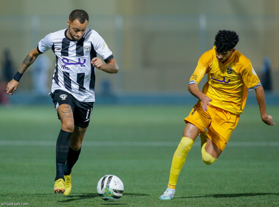 دوري يلو.. هجر يلحق الخسارة الأولى بالحزم