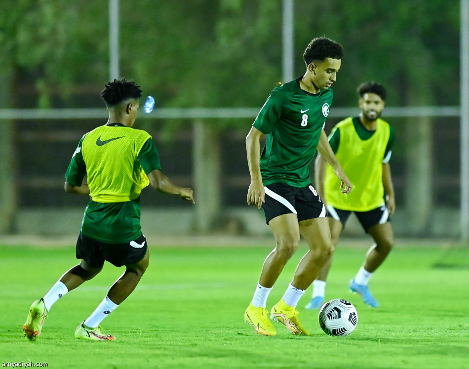 الإثنين.. الأخضر الأولمبي يطير إلى كرواتيا