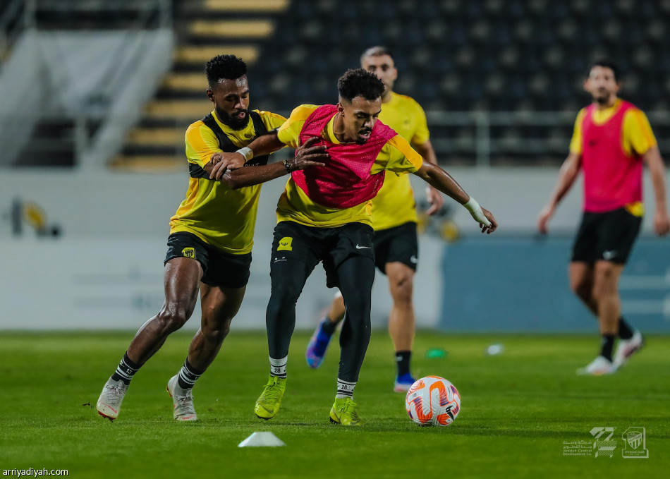 الدوليون يعززون استعدادات الاتحاد قبل الاتفاق