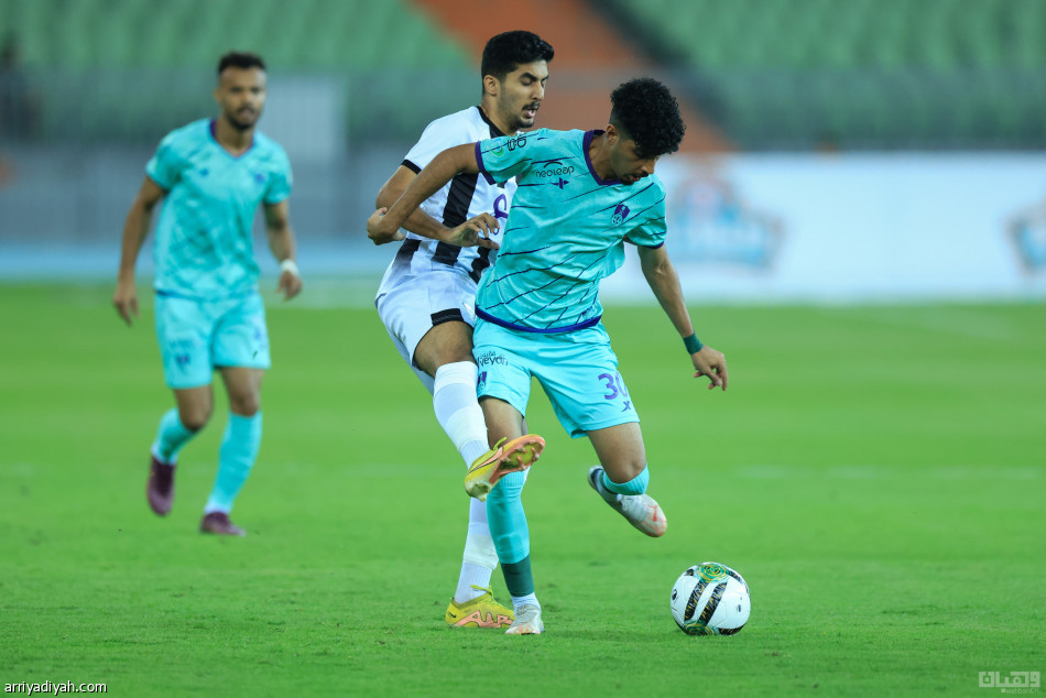 دوري يلو.. الأهلي يعبر هجر بثلاثية