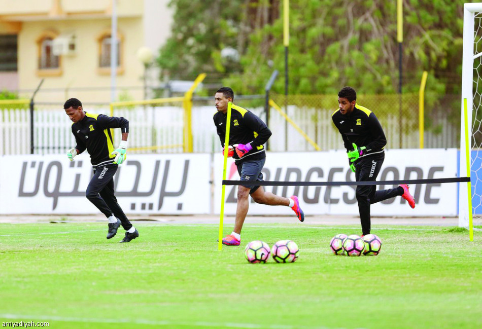 محاولات فاشلة لاختراق تدريبات الاتحاد
