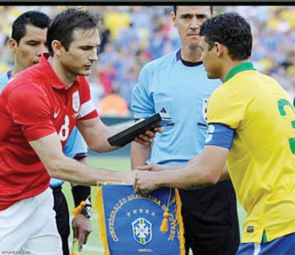 إقالة لامبارد..
احتفالية المعارين وتجاهل الكبار