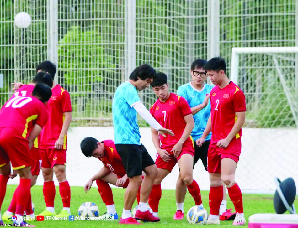 أمام فيتنام..
سيطرة سعودية