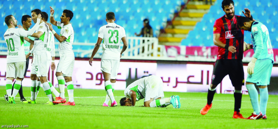 الأهلي يشعل الصراع على الوصافة