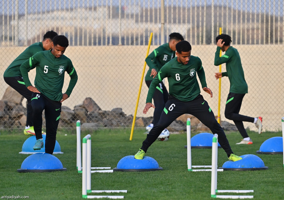 الأخضر الشاب يعود بـ«مران تكتيكي»