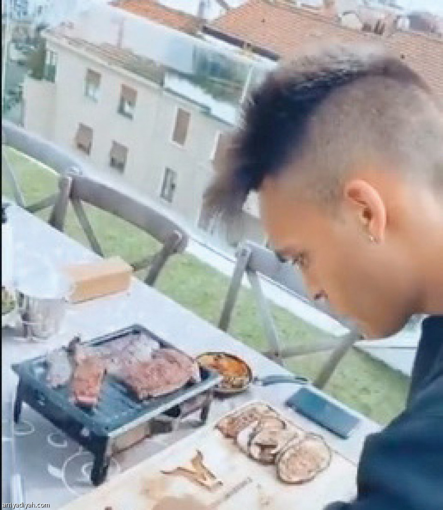 كورونا 
يكشف مواهب النجوم