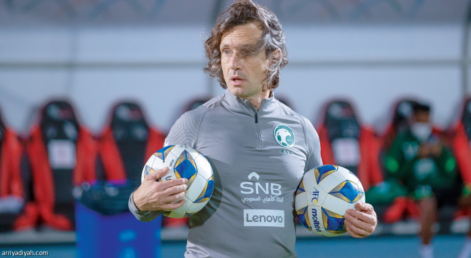 في «الجوهرة المشعة»..
عُمان الخليجي الثاني