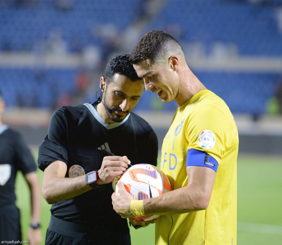 خماسية «الدون» وماني 
تعيد الأصفر إلى الطريق