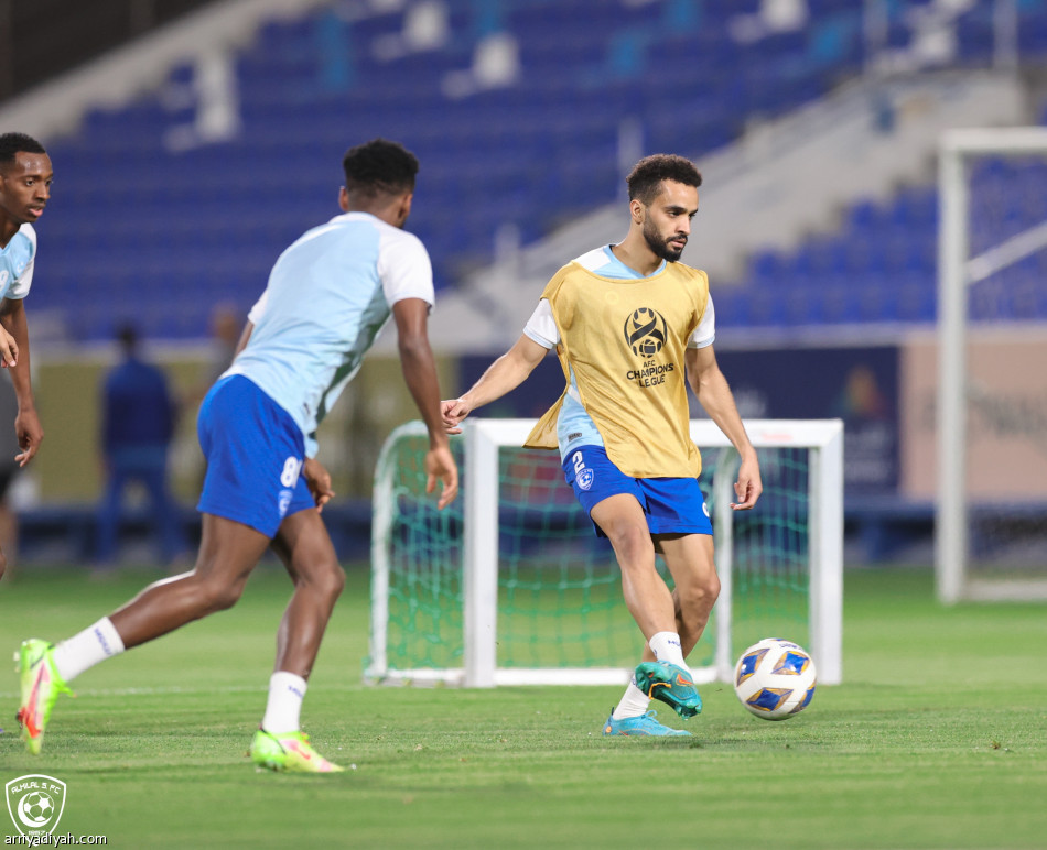سالم والبليهي وعطيف ينعشون الهلال