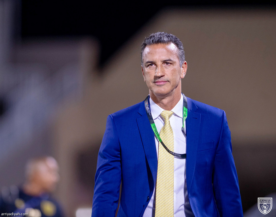 الغياب
يهدد الغامدي