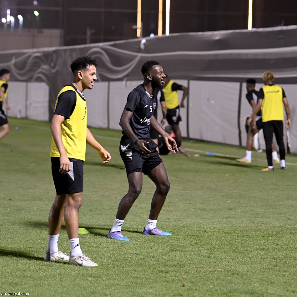 قبل الأهلي.. سوموديكا يطمئن على جاهزية اللاعبين