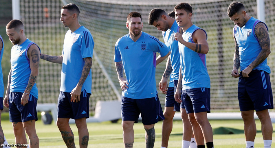 اليوم.. مهمة صعبة أمام الأخضر في  بداية المشوار