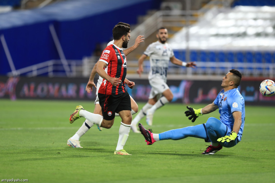 الرائد يقسو على ضمك بخماسية فوزير والبركاوي