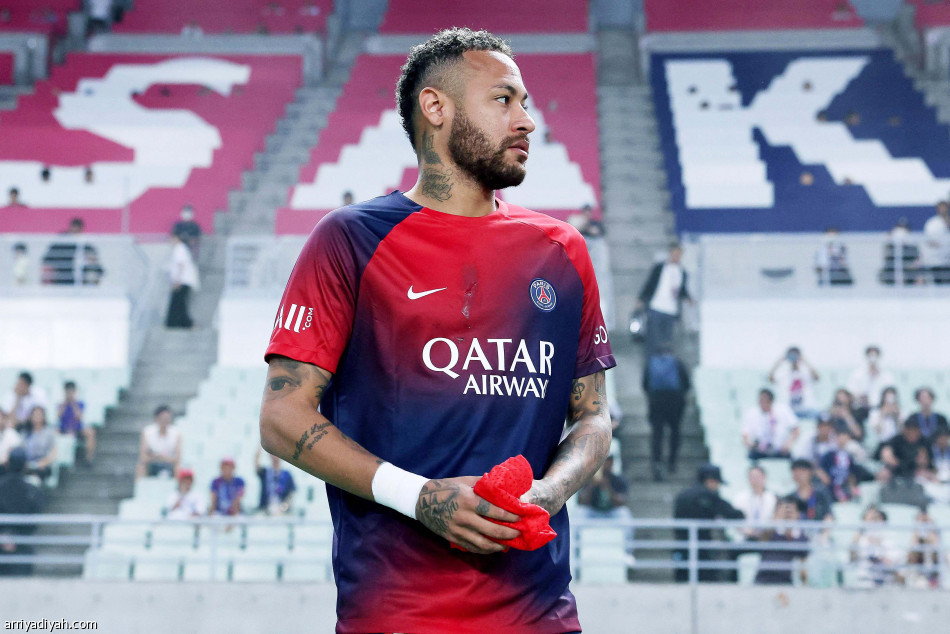 النصر أمام باريس..
ثالث تعادل عربي