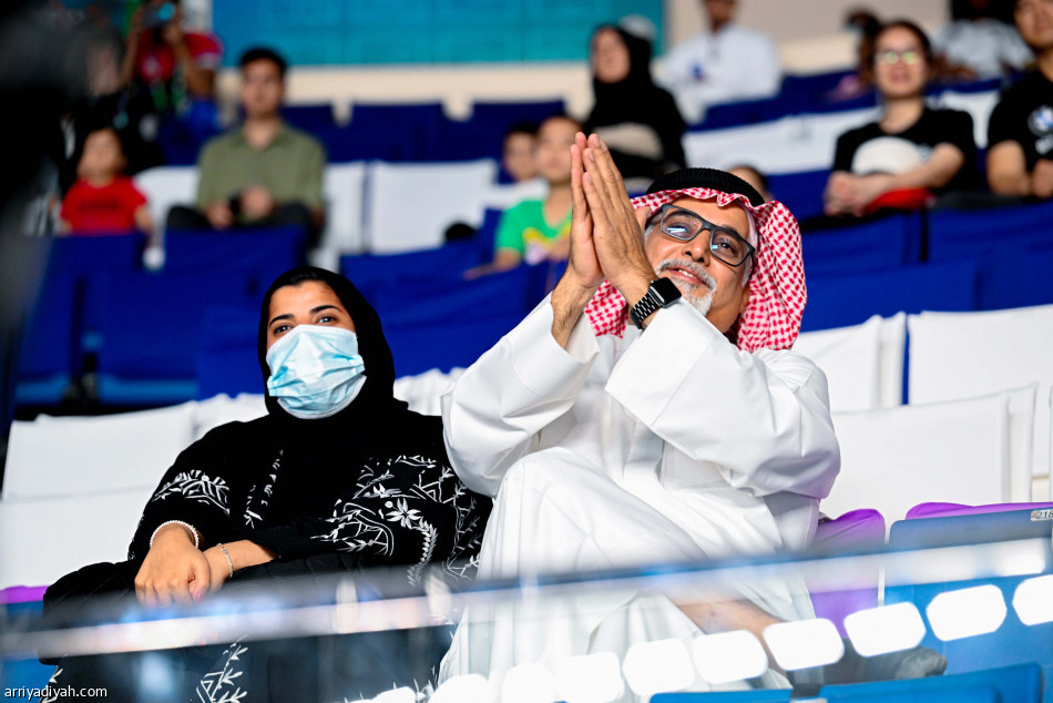 آمنة وسمية..
4 أعوام ملاكمة وركل