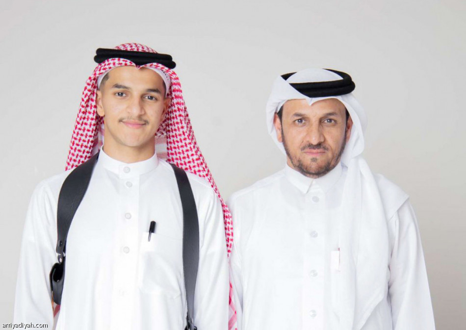 جوائز الرابطة.. 
مورينو.. يسيطر