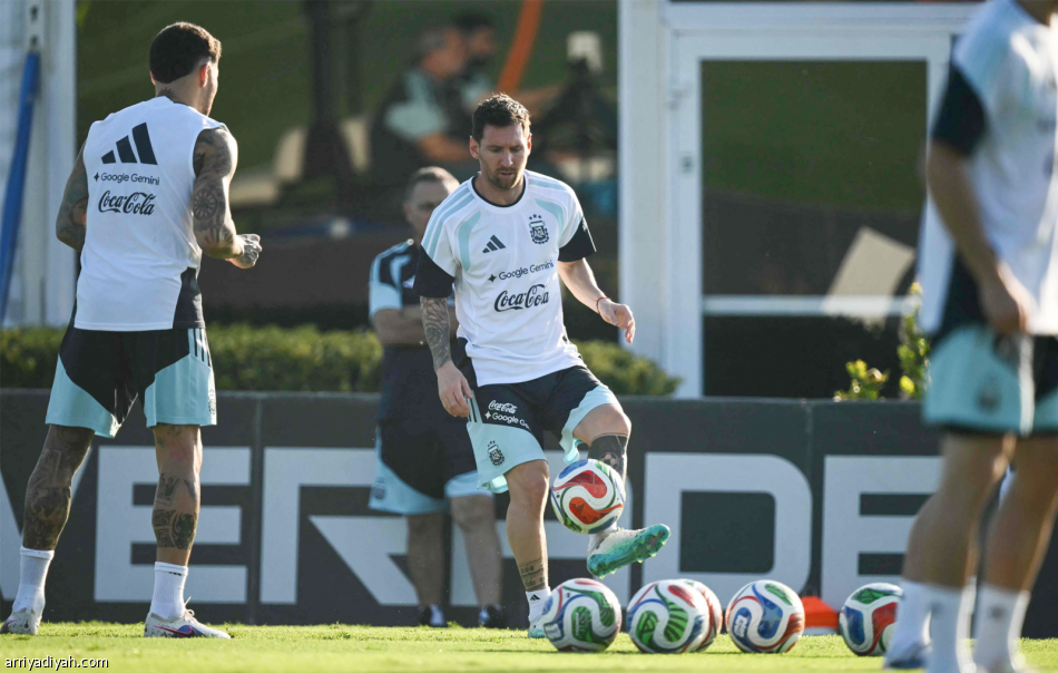 سكالوني: ميسي أساسيّا أمام زامبيا