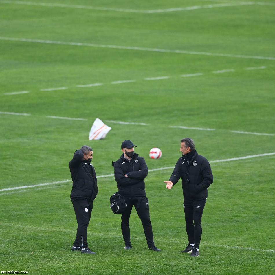 الشباب يخسر العمار قبل الأهلي وشاموسكا يجهز الهجوم