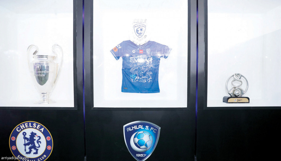 تاريخيان
يحملان الهلال إلى نصف النهائي