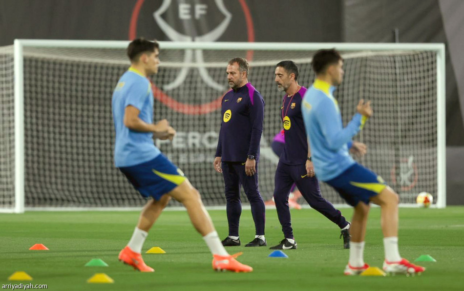 قبل النهائي.. يامال يعزز تشكيلة برشلونة