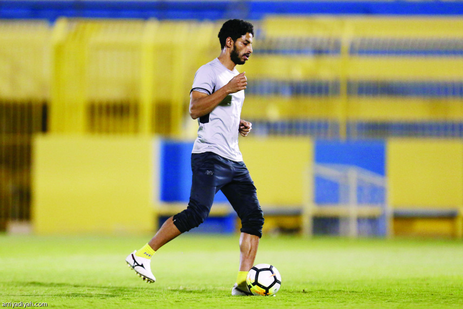 غالي يبدأ الركض.. والإصابة تبعد شراحيلي