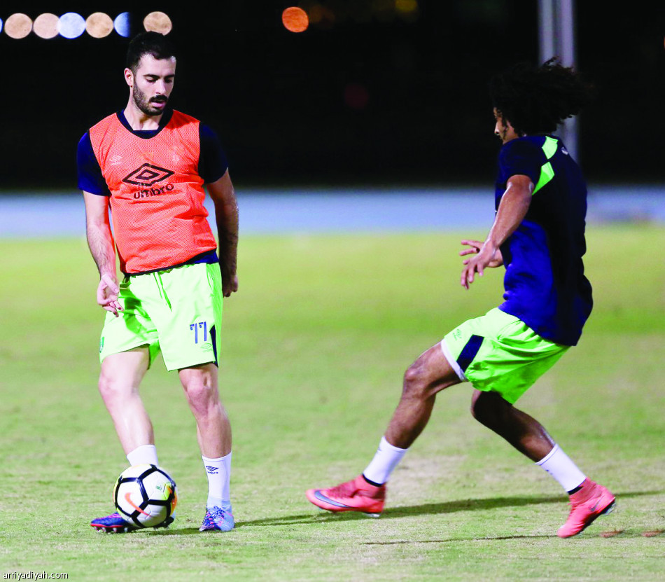 الأهلي يسابق الزمن لتجهيز تيسير والنيجيري