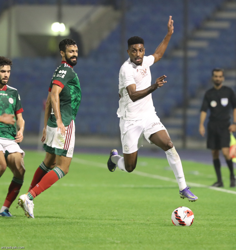 الشباب يتعثر بالتعادل الثاني تواليا