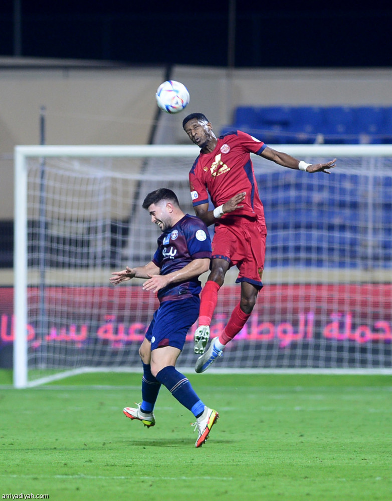 ضمك يقتنص نقاط العدالة في الأحساء