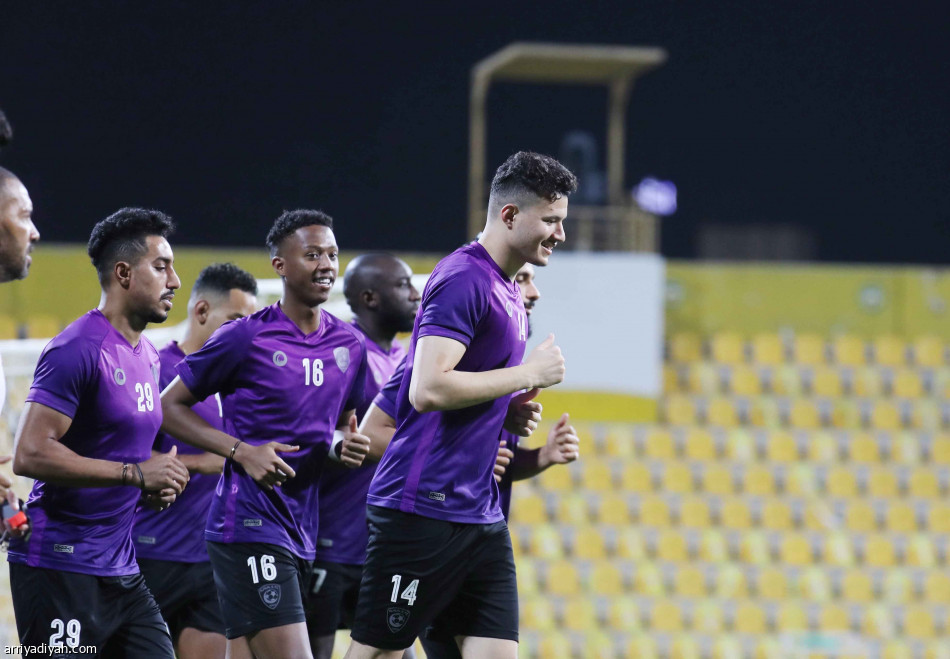 الهلال يخفي
التشكيلة