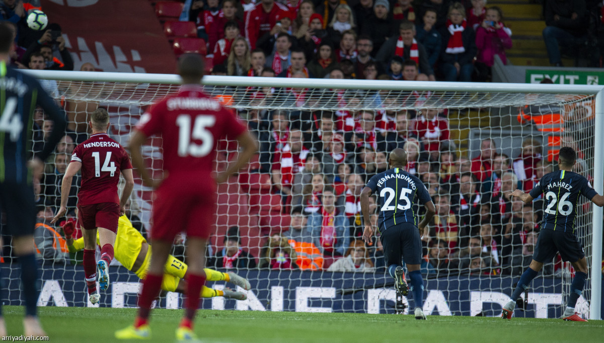 محرز يضيع السيتي