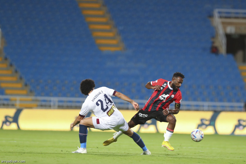 الرائد يقلبها على العدالة في 8 دقائق