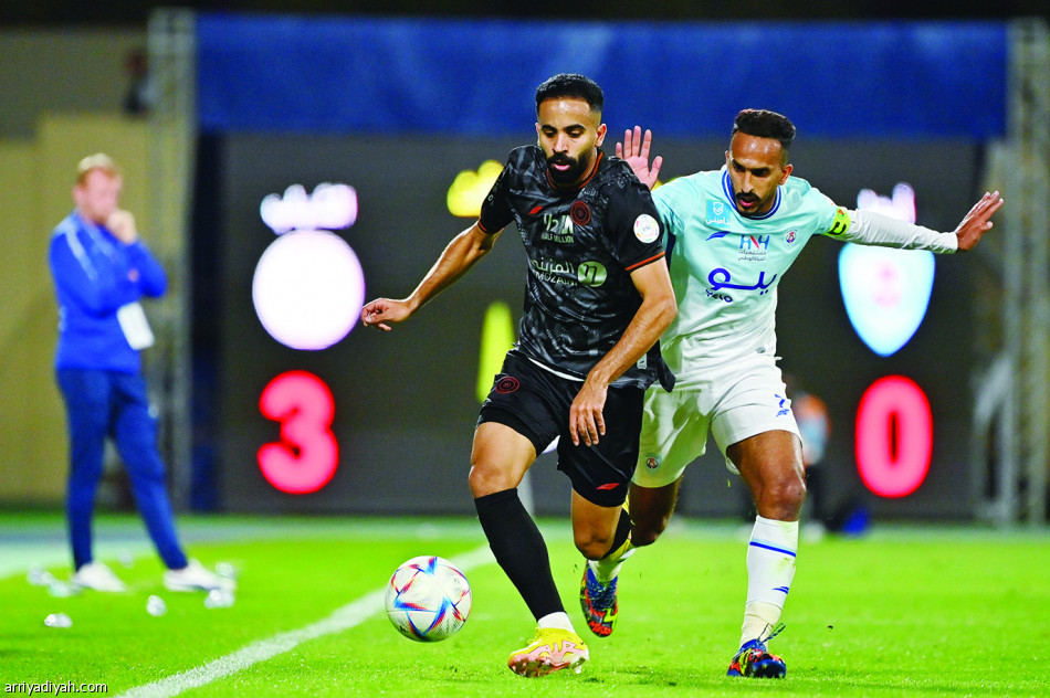 الأربعة
تمنح الشباب 
تفوقا تاريخيّا