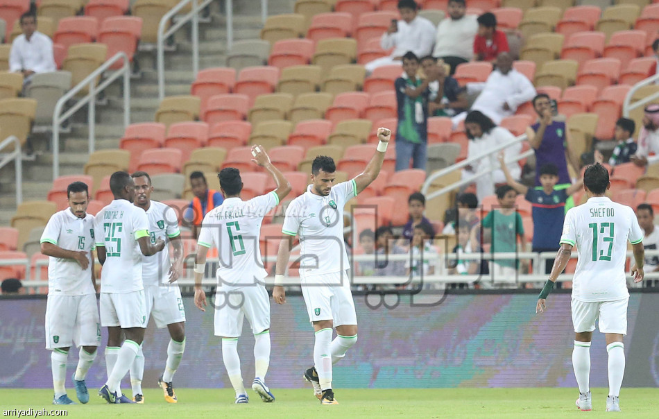 قبل بيروزي.. الأهلي يدك مرمى الفتح برباعية