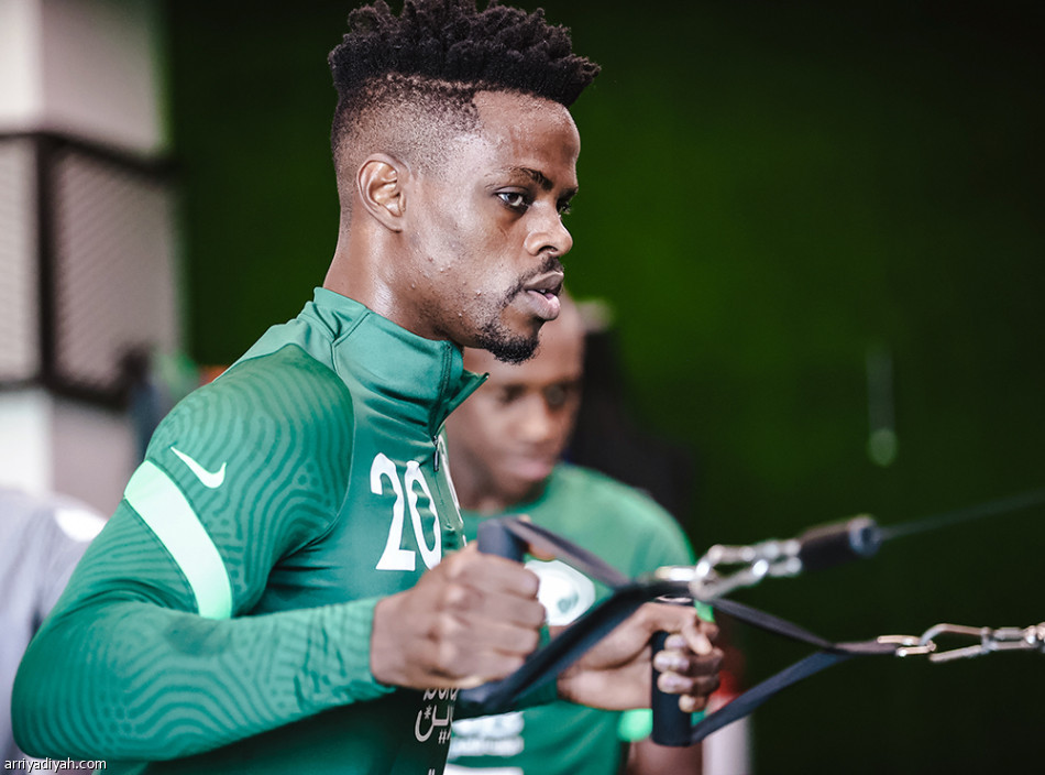 رينارد 
يقترب من التاريخي