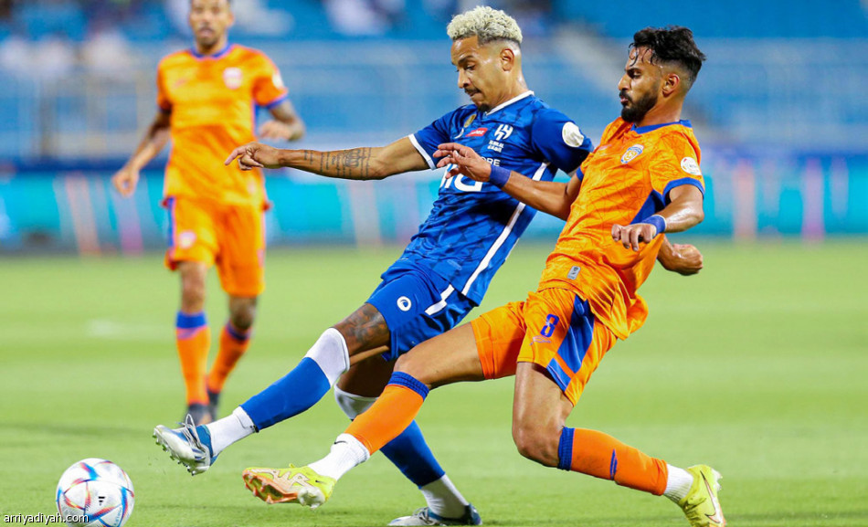 الأزرق
ينهي صمود الفيحاء