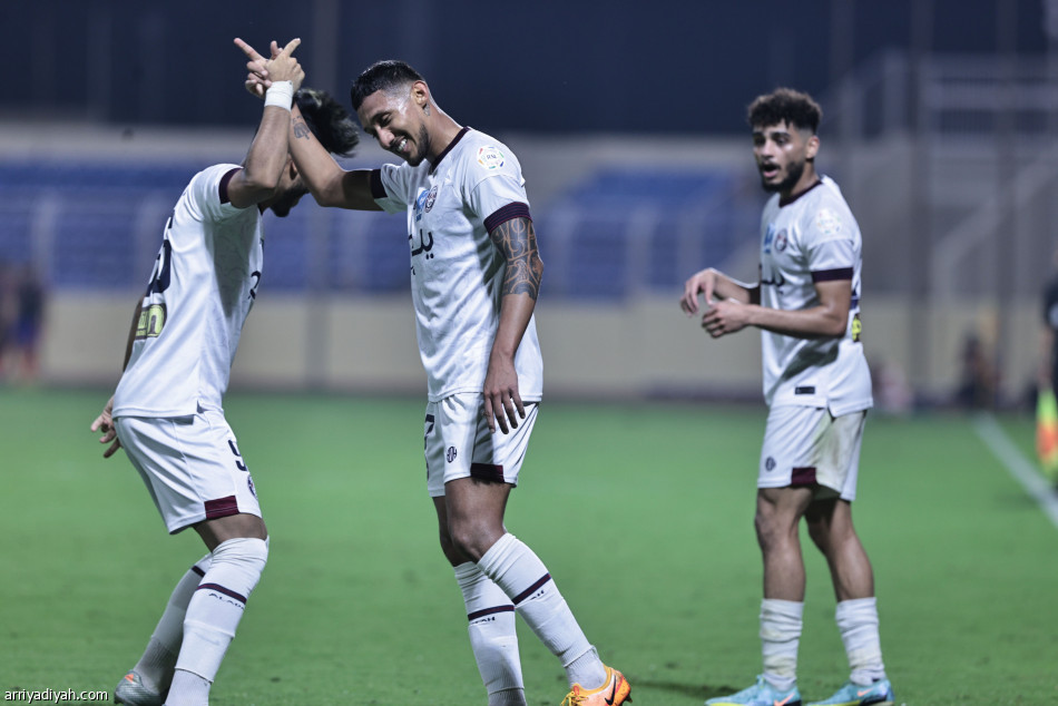 بثنائية الفيحاء.. العدالة يحقق الانتصار الأول