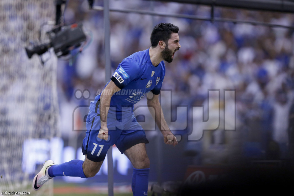 الهلال يكتسح النصر بخماسية ويحطم أرقام الدوري