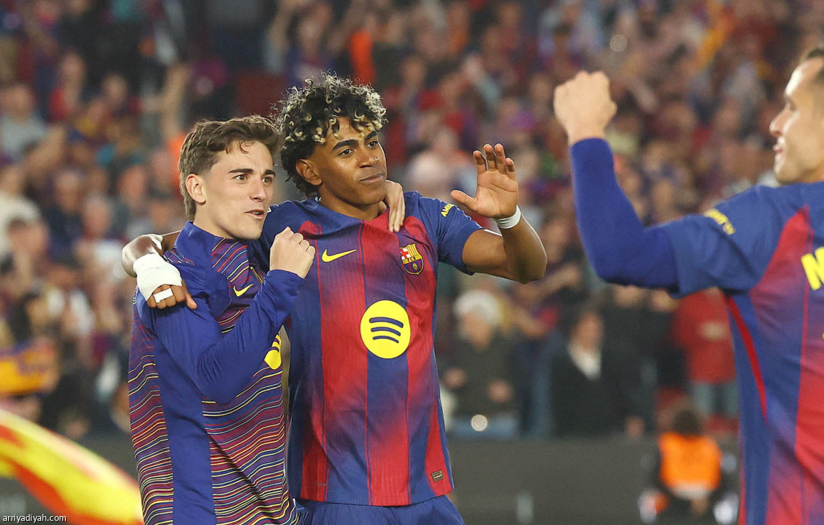 برشلونة يوسع الفارق