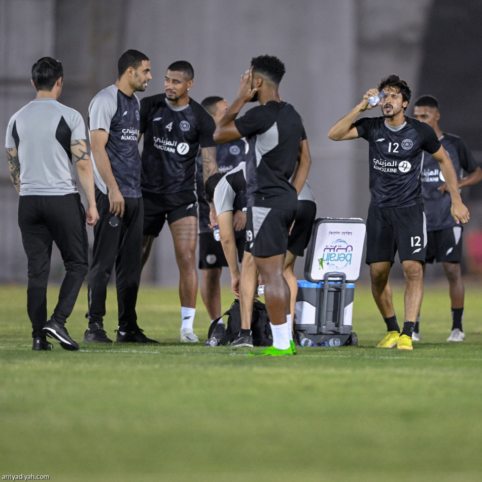 الشباب يتدرب 150 دقيقة