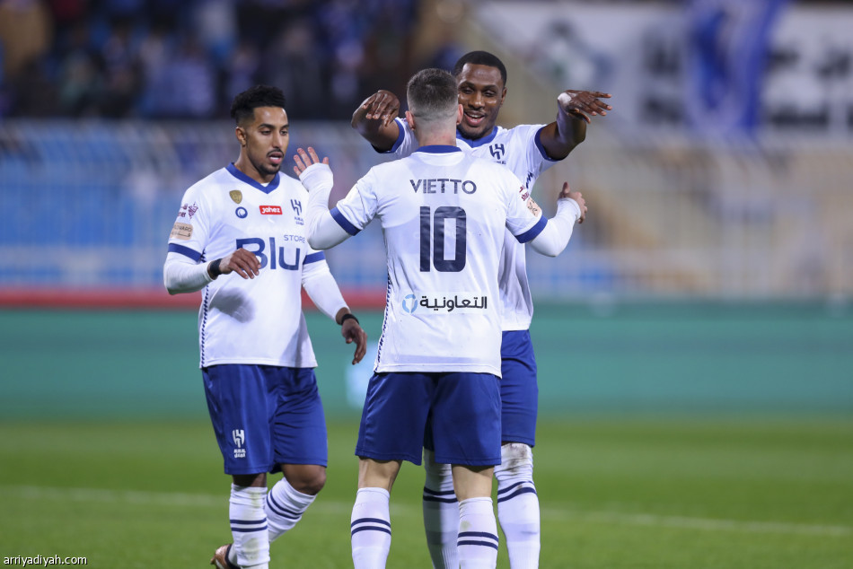 ضمك يخطف نقطة ثمينة من الهلال