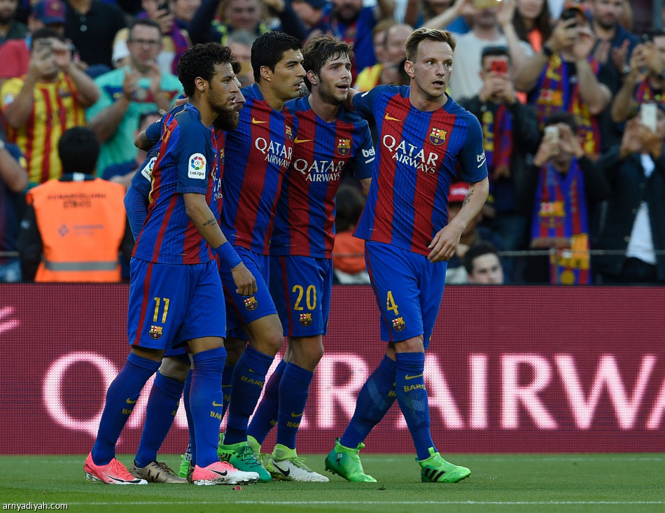 برشلونة يكتسح فياريال برباعية وينفرد بصدارة الدوري الإسباني