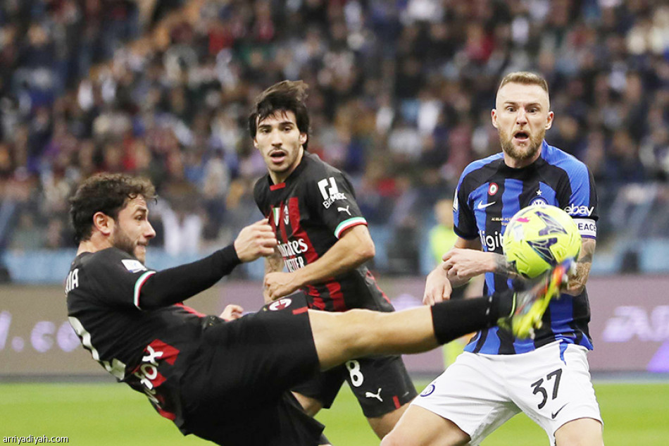 رونالدو وميسي..
الرياض شاهدة على العاشرة