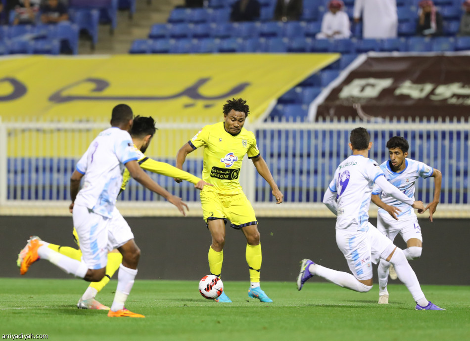 أبها يفرض على التعاون التعادل الخامس تواليا