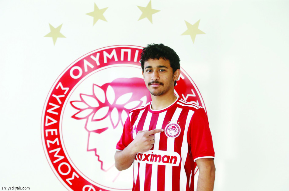 أولمبياكوس
يضم سعوديَين